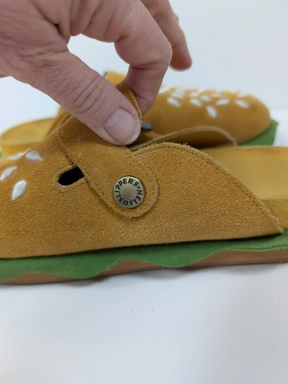 Great condition Burger Theme Hello Slippers brand shoes - size 38/8 - Picture 13 of 16